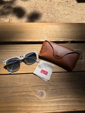Ray-Ban Clubmaster RB3016 1102/3Q Womens